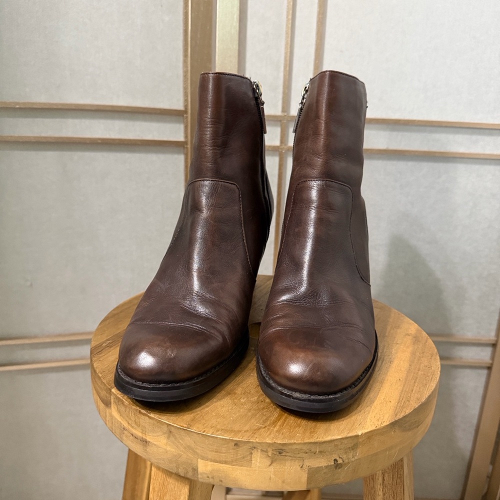 Nickels soft leather boot in a rich coffee brown color, size 9 - Picture 2 of 10